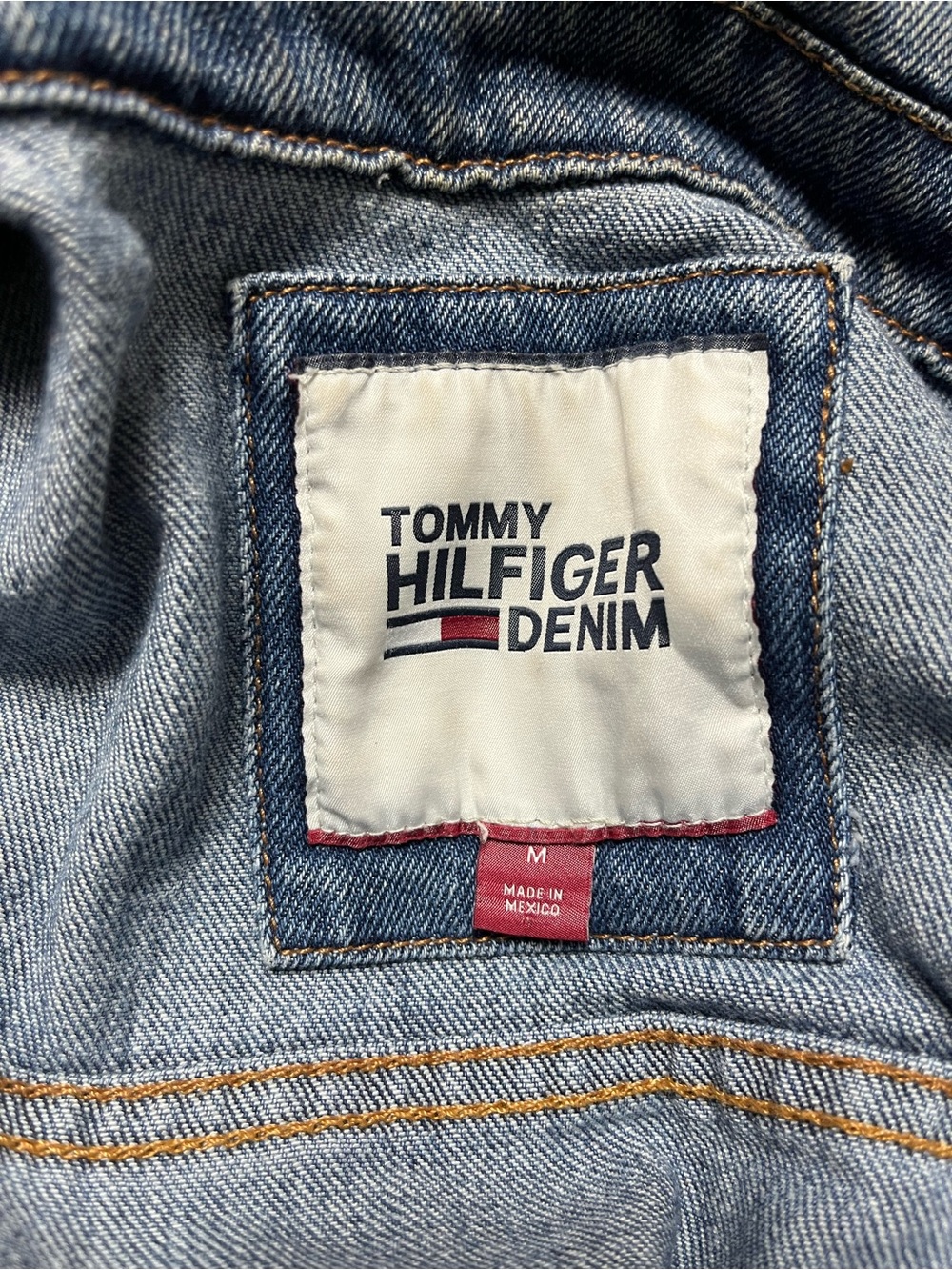 Tommy Hilfiger women’s size medium Blue Denim Jacket - Picture 2 of 6